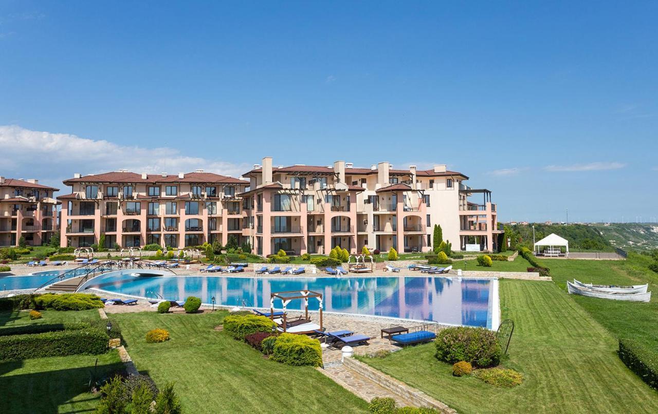 Sea View & Infinity Pool Apartments In Kaliakria Resort Balchik Eksteriør billede